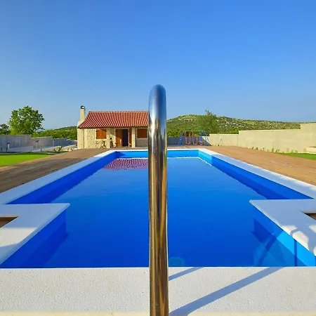 Julija By Interhome Ferienhaus Gacelezi
