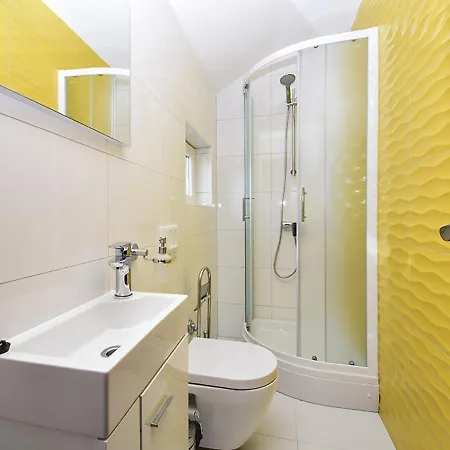 Julija By Interhome Gacelezi