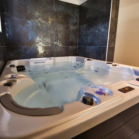 Julija By Interhome Gacelezi