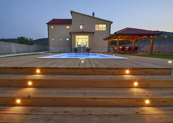 Feriehus Julija By Interhome *