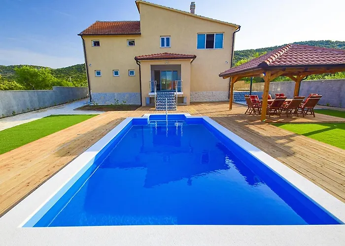 Feriehus Julija By Interhome