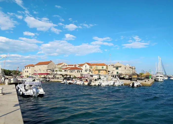 Julija By Interhome * Gacelezi